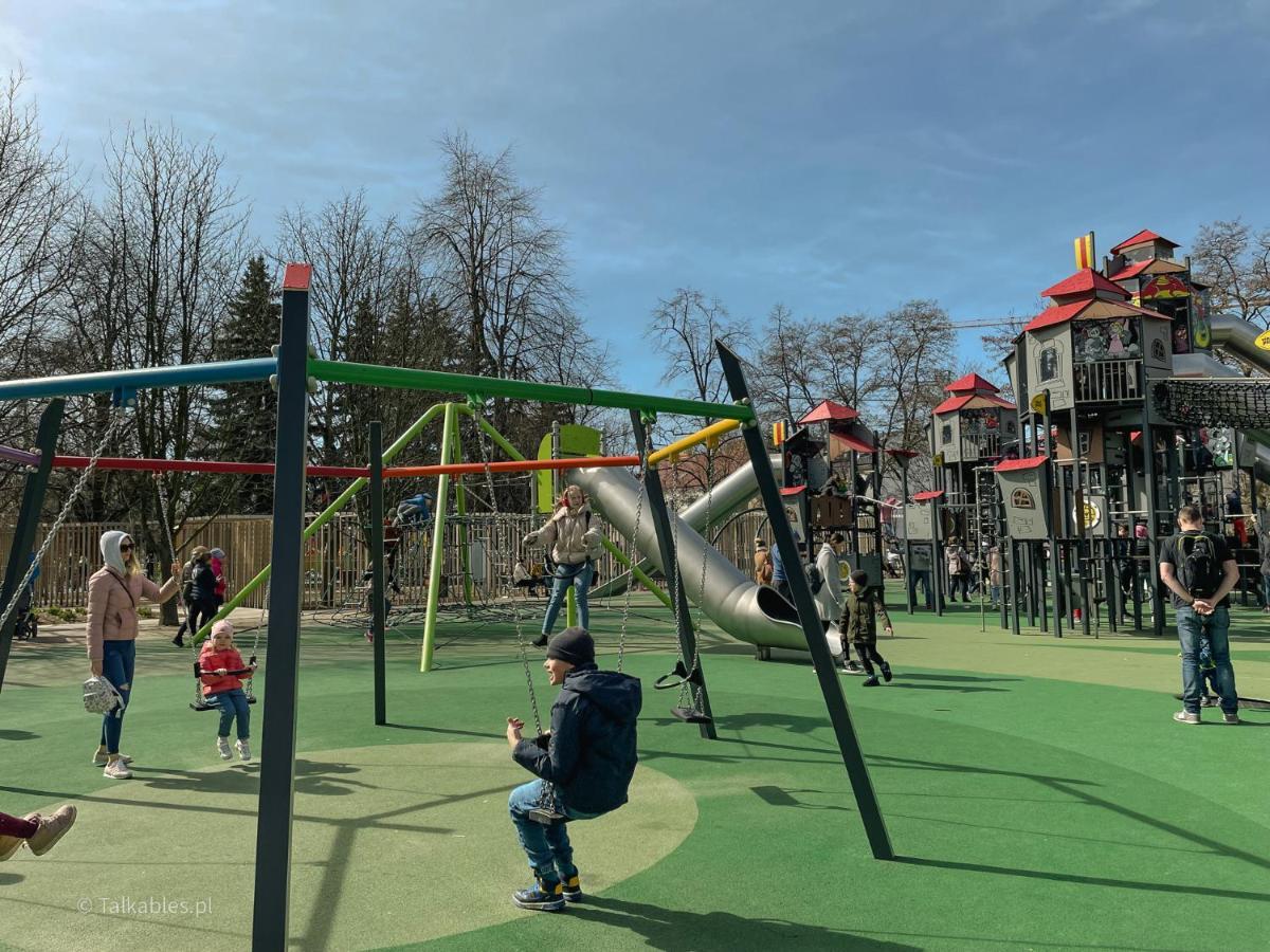 Juna2 - Nowoczesny Apartament W Centrum Z Widokiem Na Park Pruszków Exterior foto